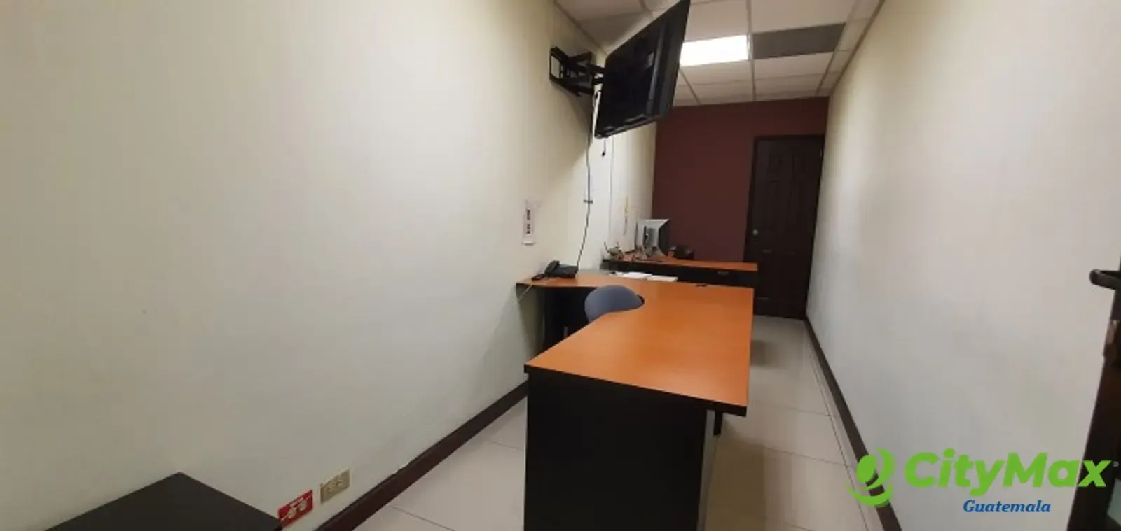 OFICINA EN VENTA ZONA 10 - 5