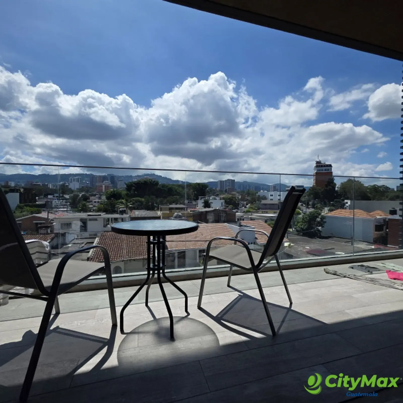 APARTAMENTO EN VENTA Y RENTA ZONA 15 — foto 2