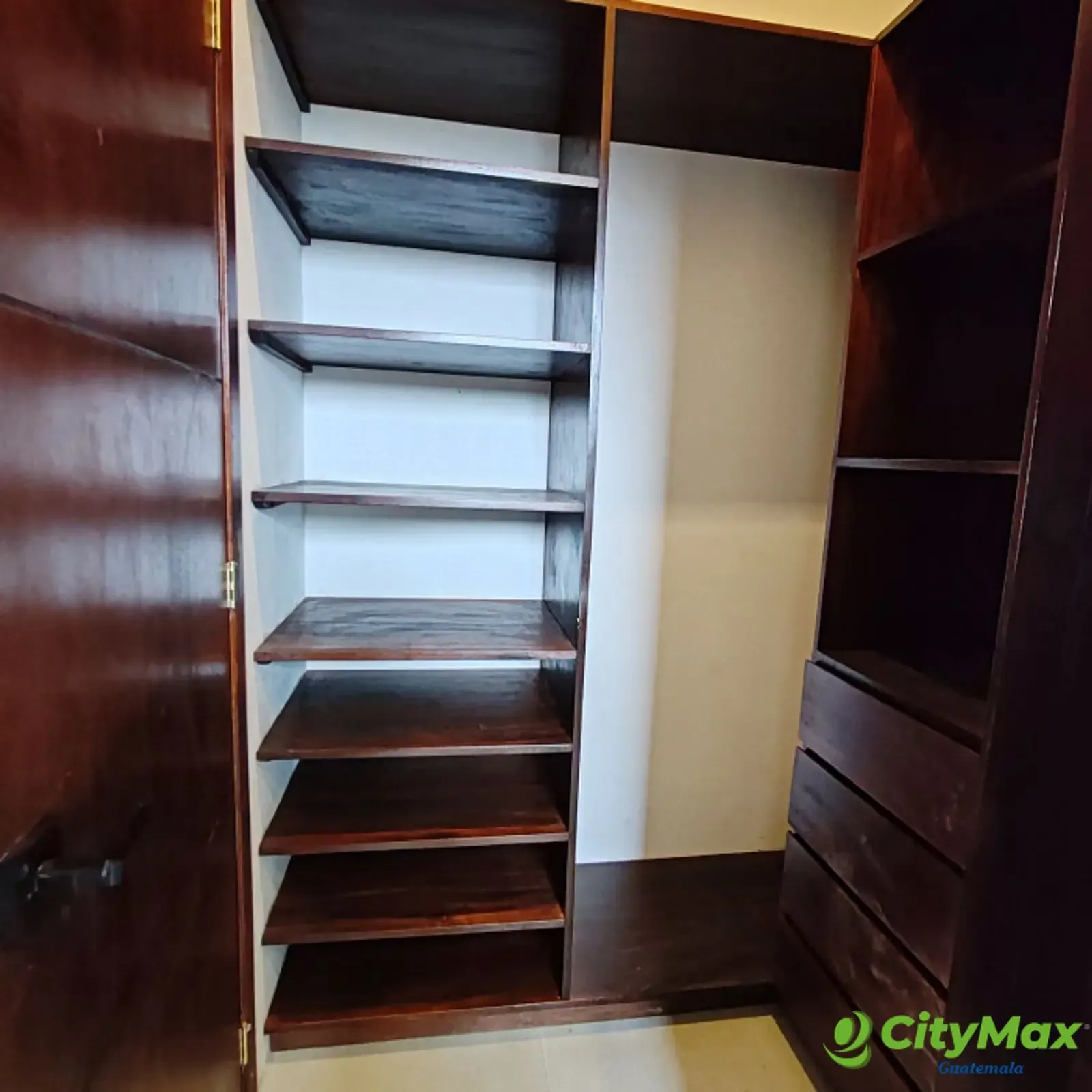 CASA EN VENTAS SAN LUCAS SACATEPEQUEZ — foto 8