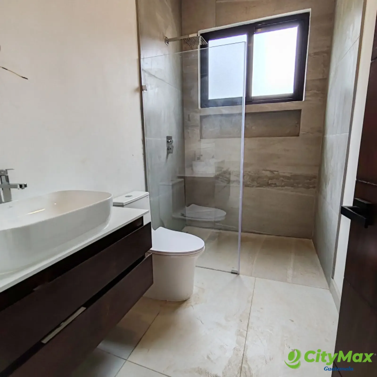 CASA EN VENTAS SAN LUCAS SACATEPEQUEZ — foto 7